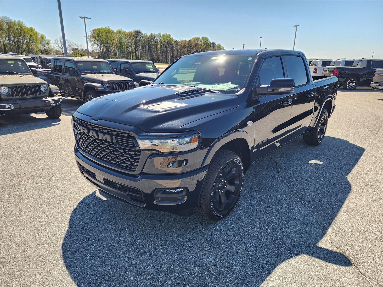 New 2026 Diamond Black Crystal Pearl-Coat Exterior Paint RAM Big Horn image 3