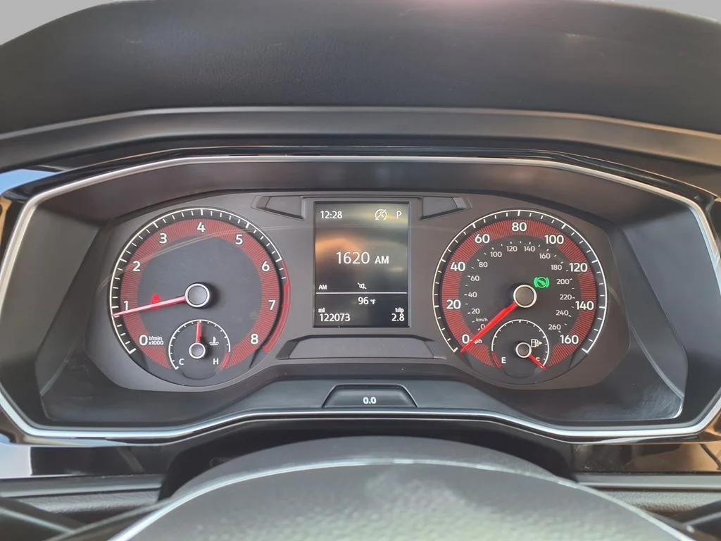 Used 2019 Black Volkswagen 1.4T SE image 17