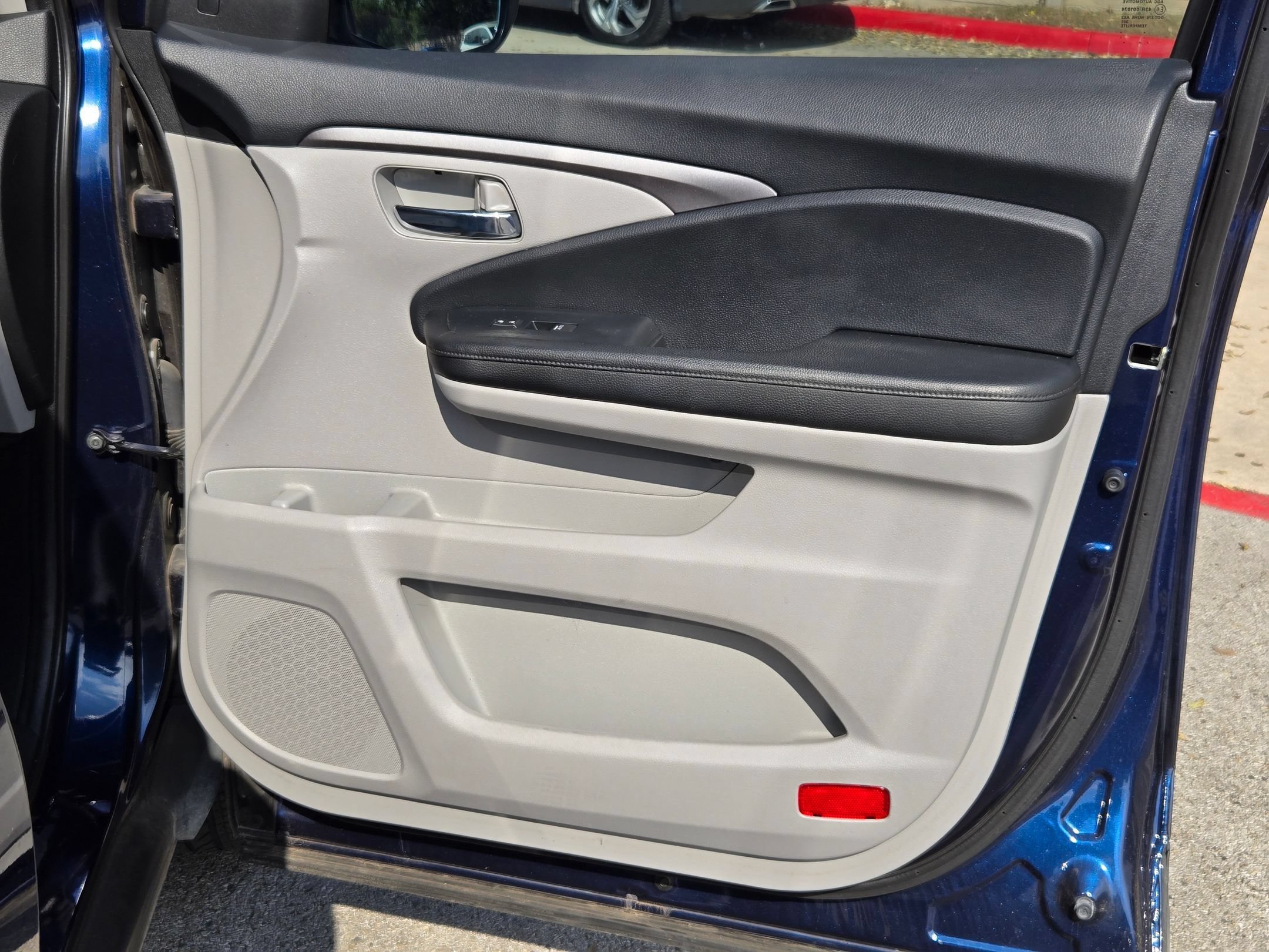Used 2020 Blue Honda  image 28