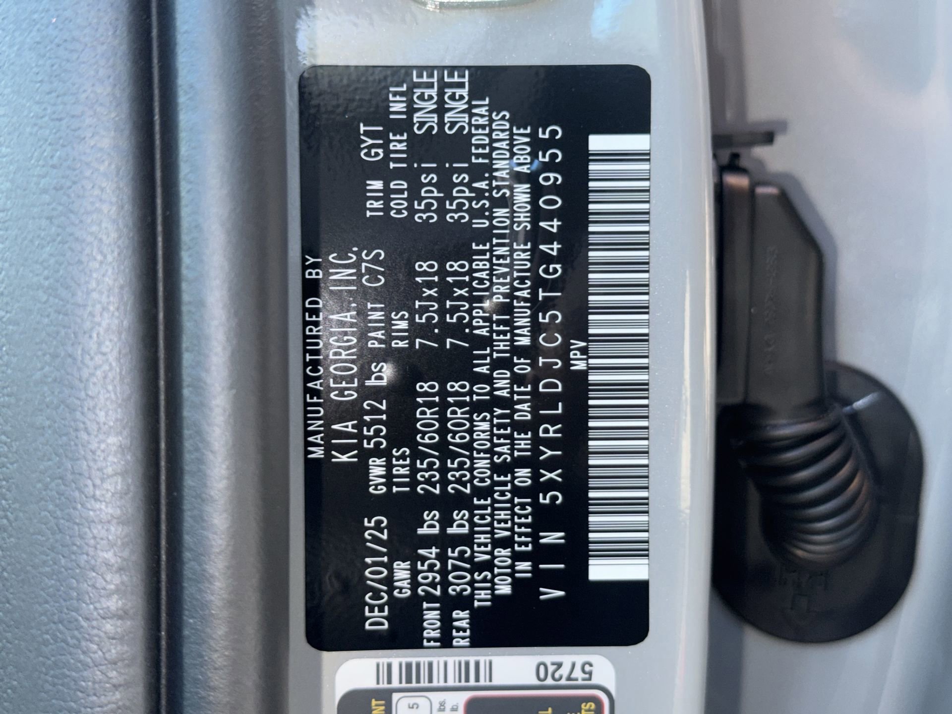 New 2026 Wolf Gray Kia S image 31