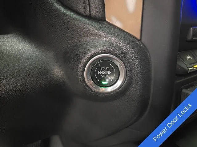 Used 2020 Iridescent Pearl Tricoat Chevrolet High Country image 27