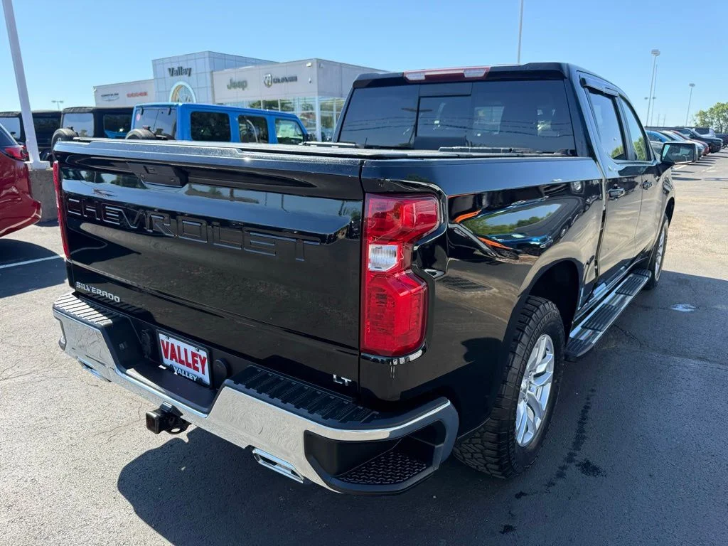 Used 2020 Black Chevrolet LT image 5