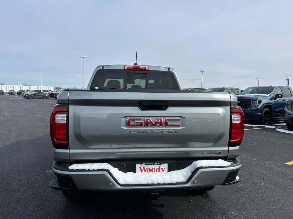 2026 GMC Canyon AT4 - Photo 9