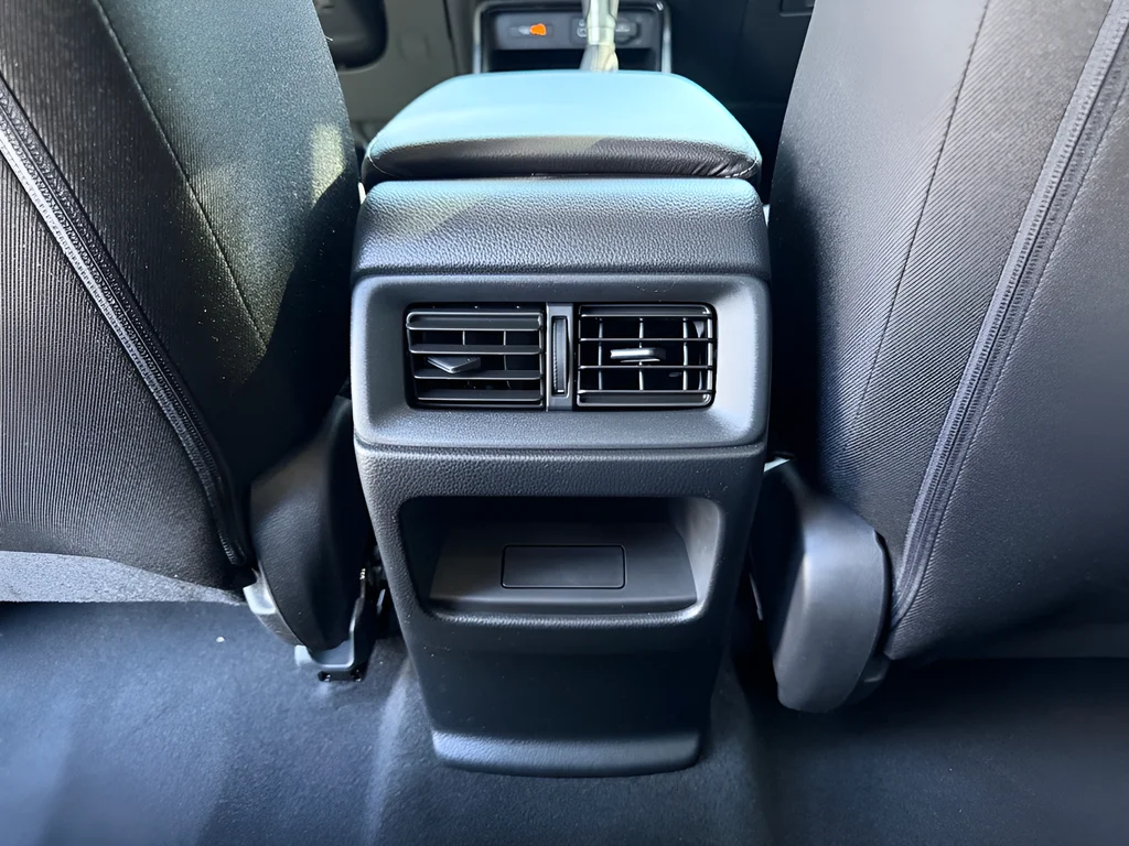 2024 Honda CR-V LX - Photo 14