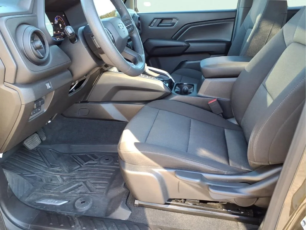Used 2025 Brown Chevrolet Trail Boss image 18