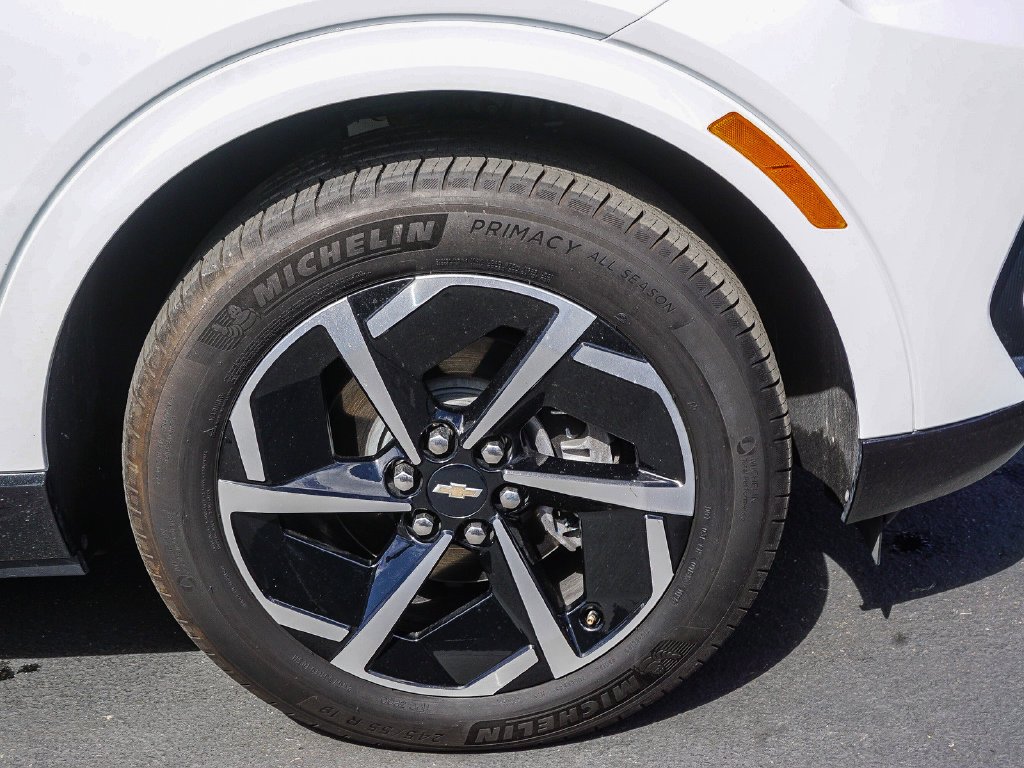 Used 2024 White Chevrolet LT image 9