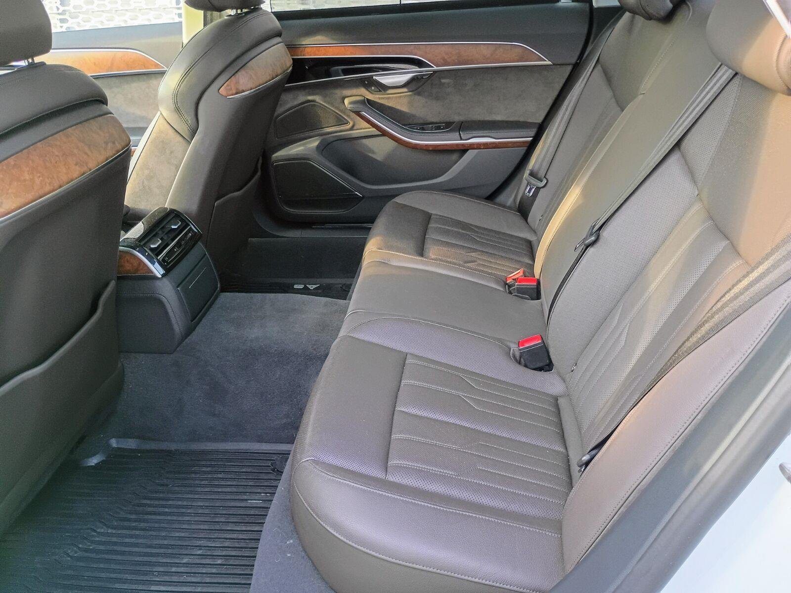 Used 2019 Glacier White Metallic Audi  image 6