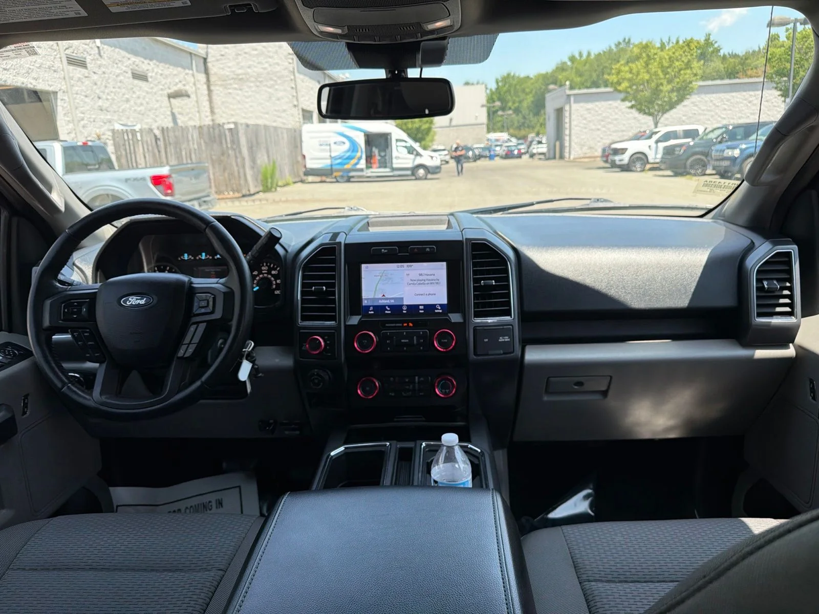 Used 2020 Black Ford XLT image 27