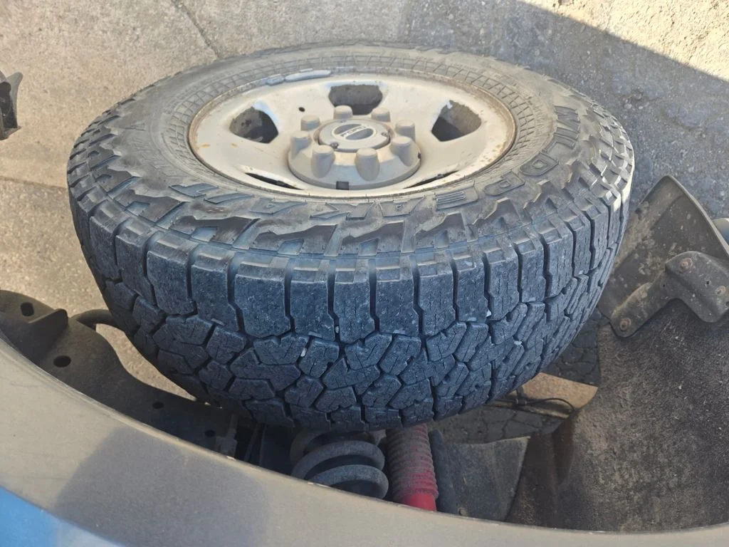 Used 2008 Black Ford XL image 15