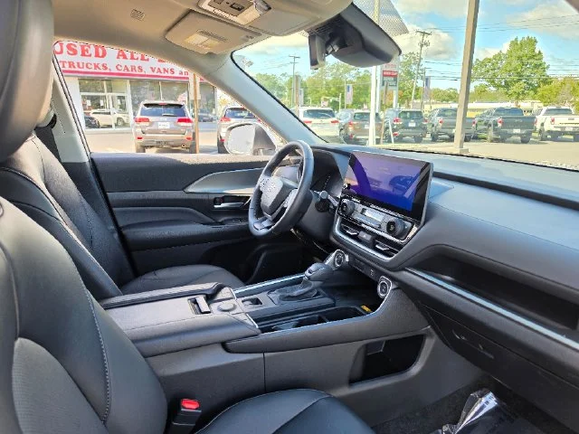 Used 2024 Beige Toyota XLE image 11