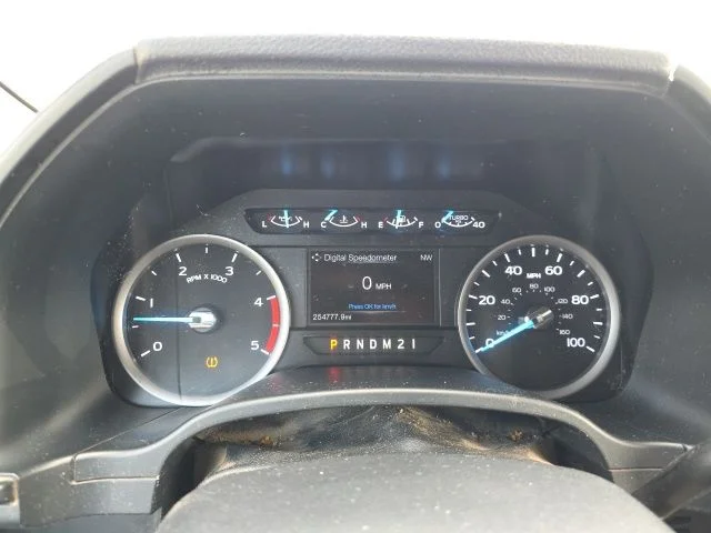 Used 2019 Oxford White Ford XL image 16