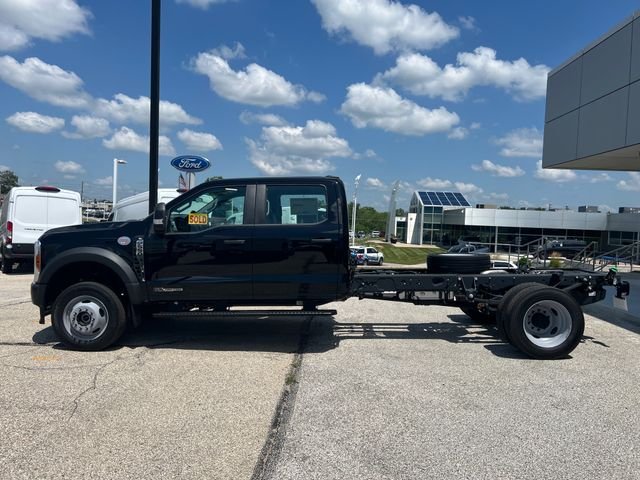 New 2026 Agate Black Metallic Ford F-550® XL image 4