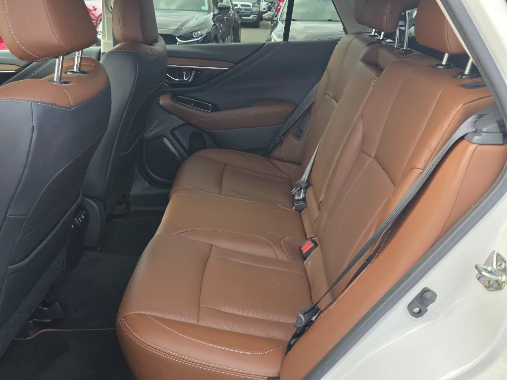 2020 Subaru Outback Touring - Photo 24