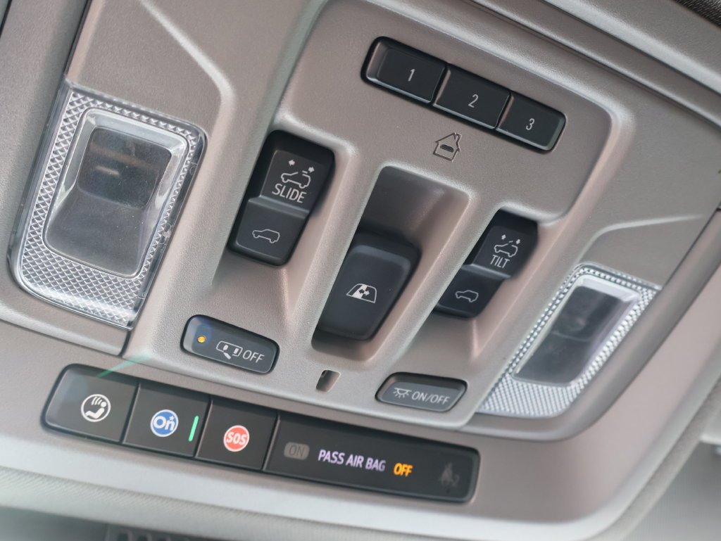 2023 Chevrolet Silverado 1500 LTZ - Photo 35