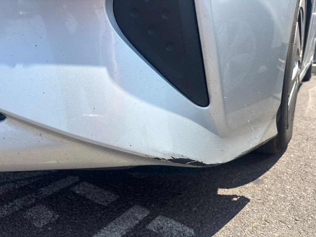 Used 2018 Silver Toyota Two image 3