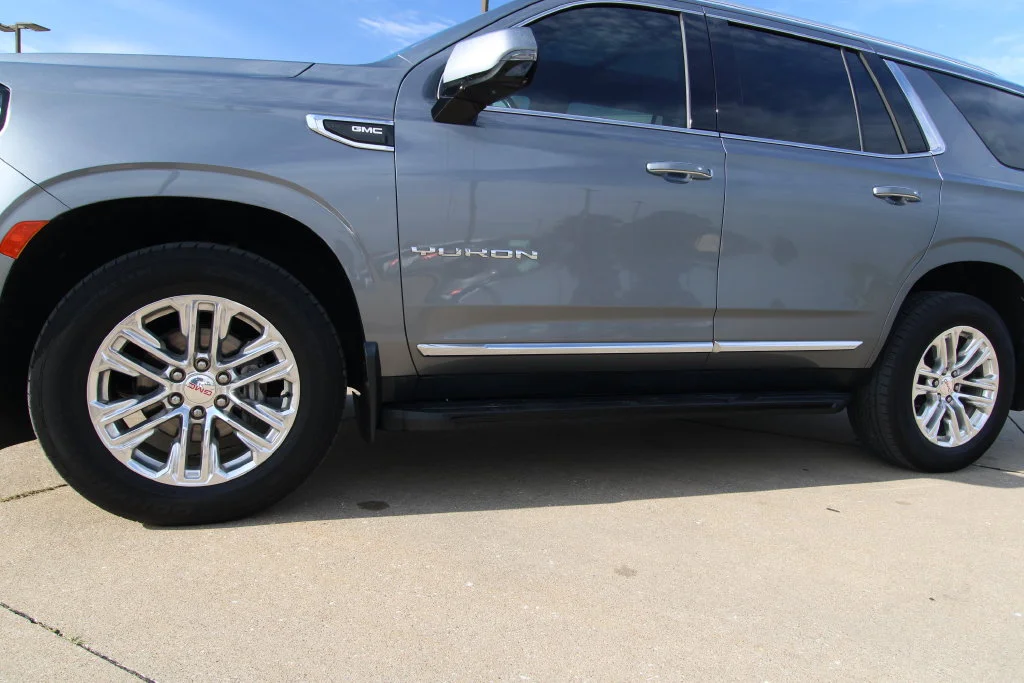 Used 2022 Gray GMC SLT image 11