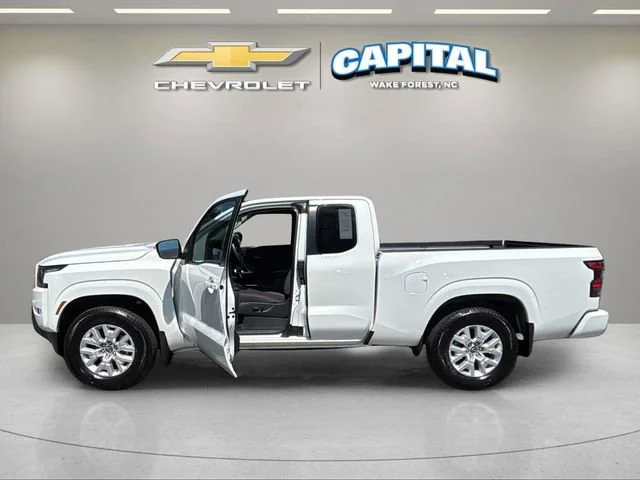 Used 2024 White Nissan SV image 9