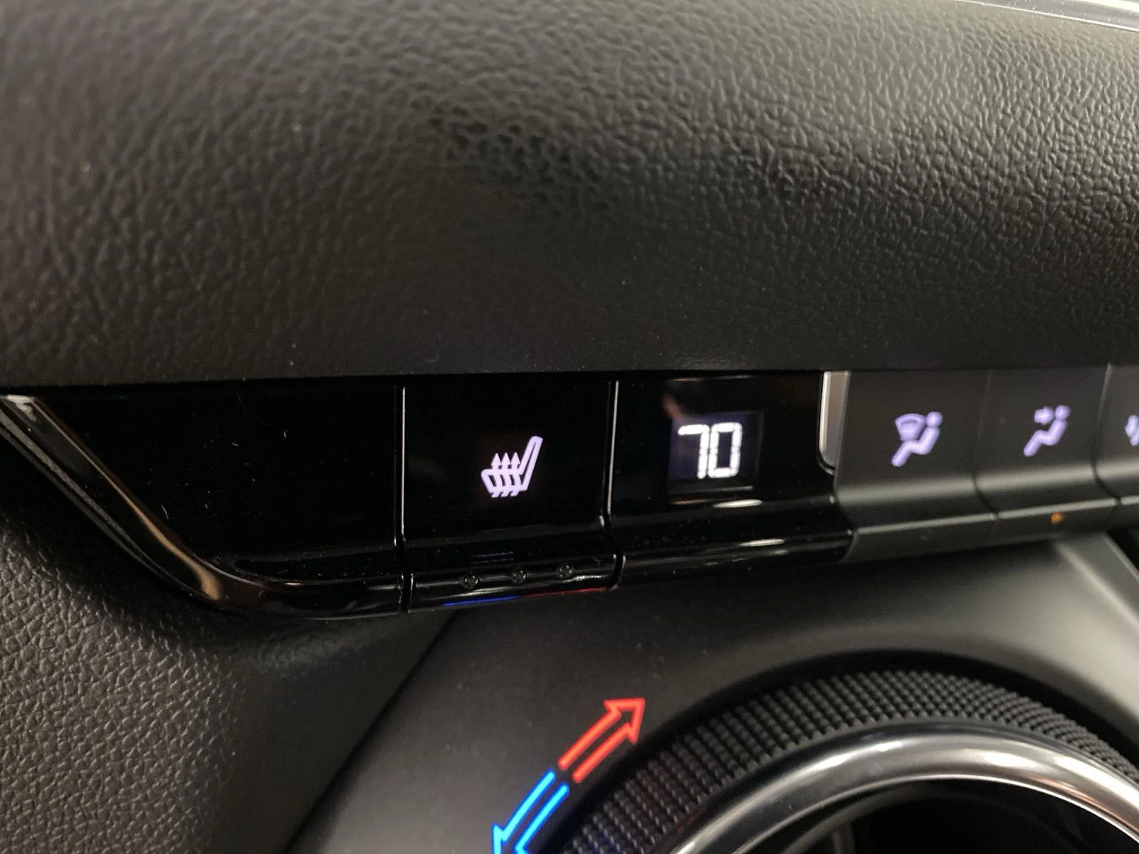 Used 2024 Black Chevrolet 2LT image 20