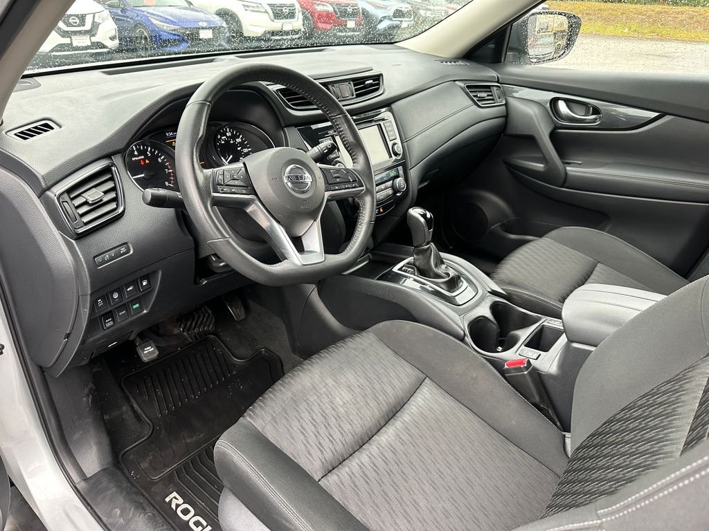 Used 2020 Silver Nissan SV image 15