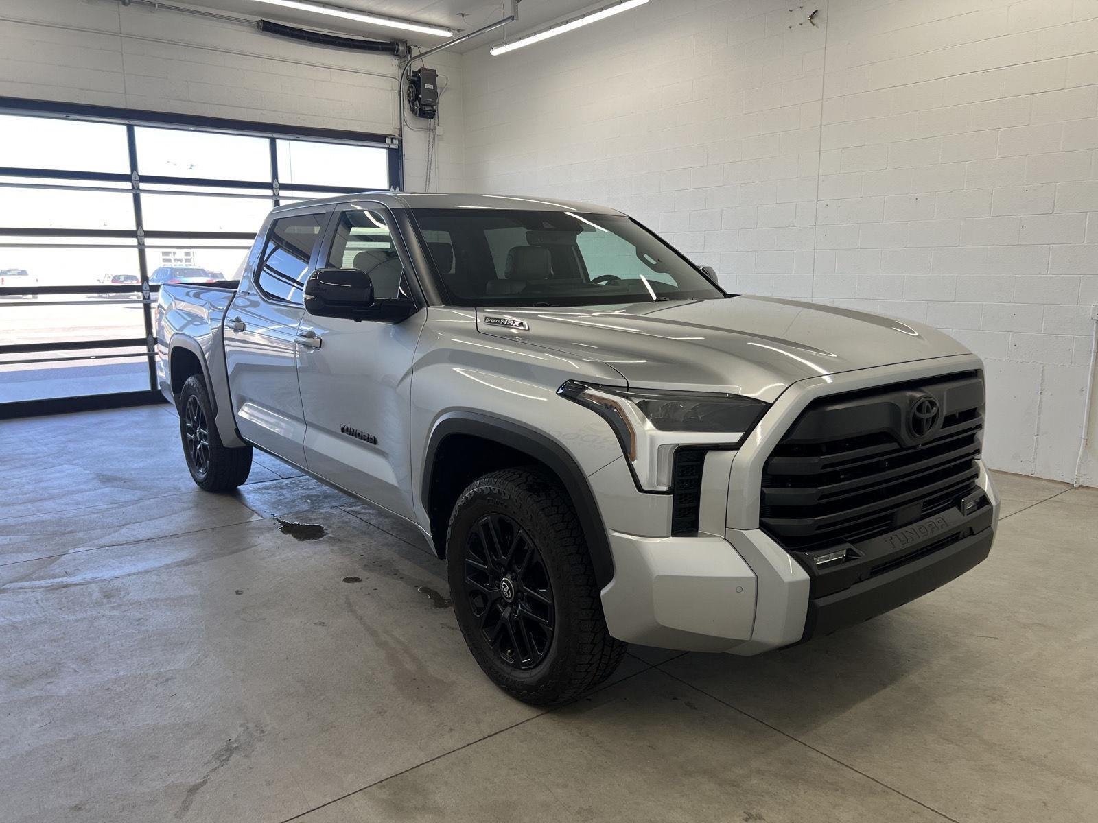 2025 Toyota Tundra Limited - Photo 12