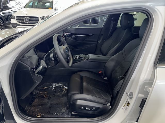 Used 2025 Mineral White Metallic BMW 530i image 19