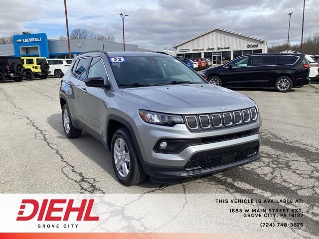 2022 Jeep Compass Latitude Lux