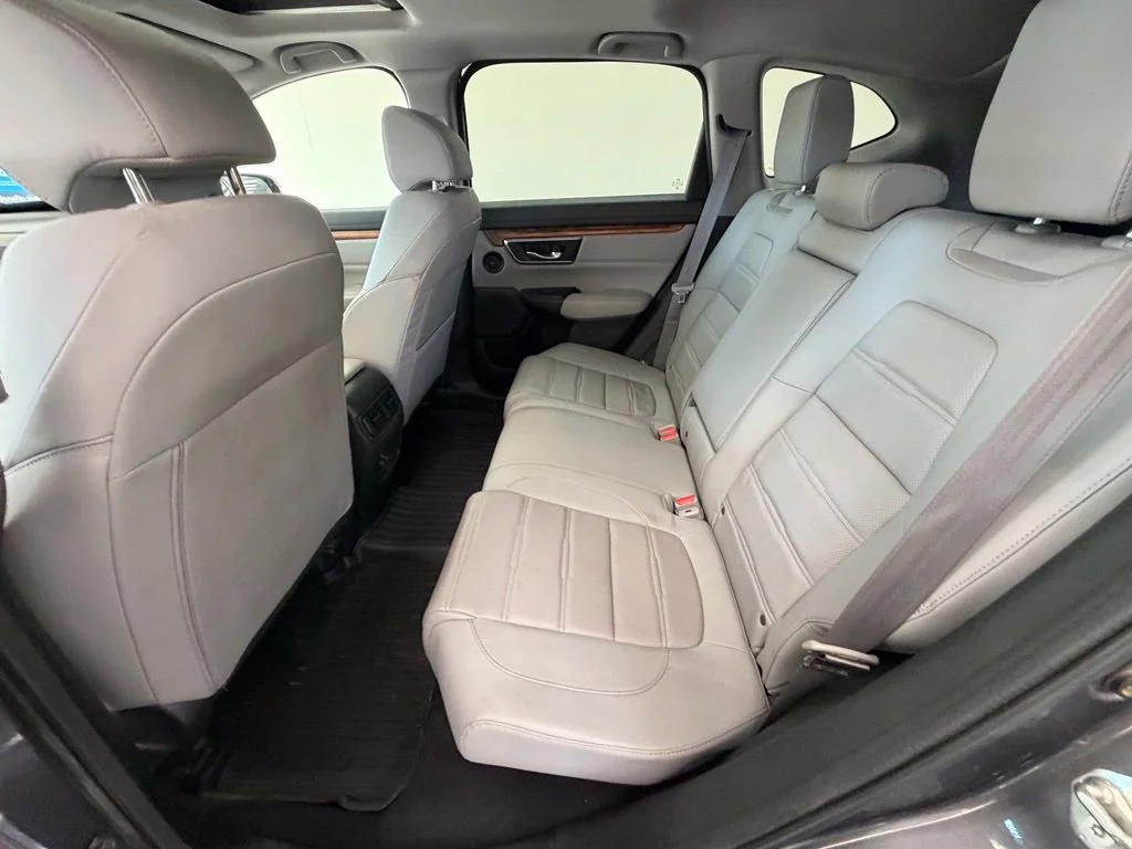 Used 2017 Silver Honda EX-L image 9