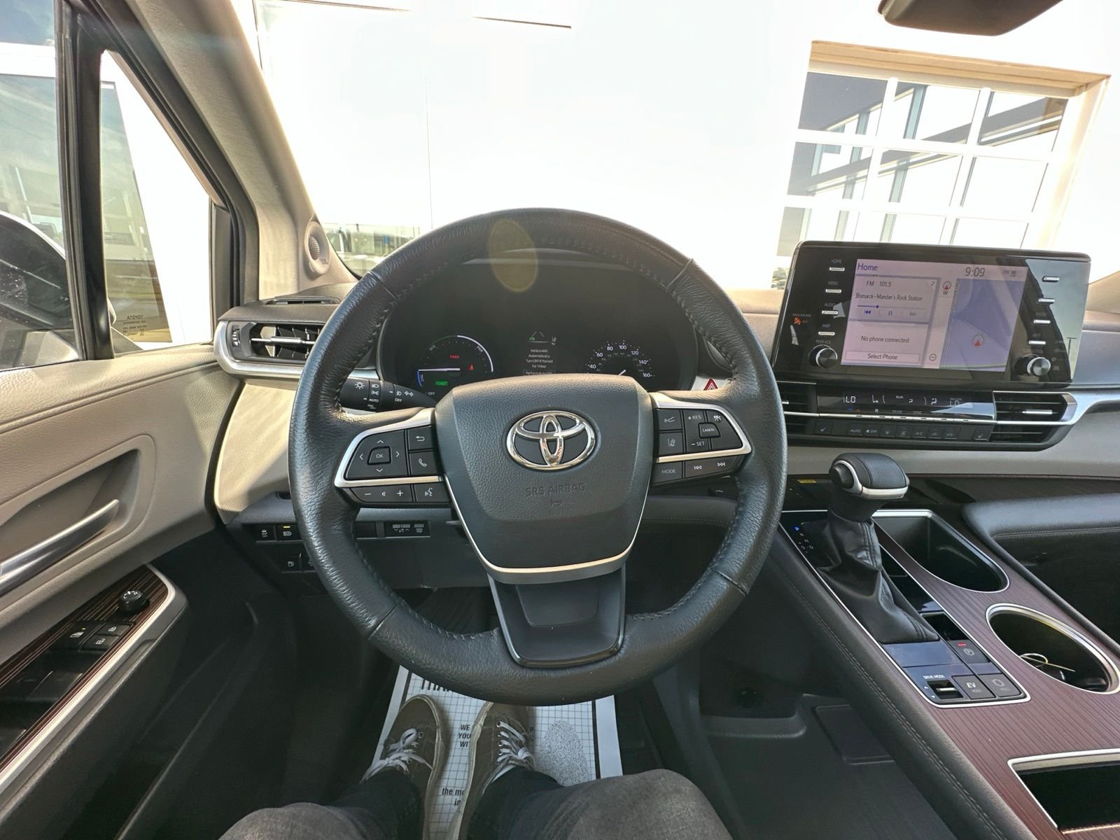 Used 2022 Beige Toyota XLE image 53