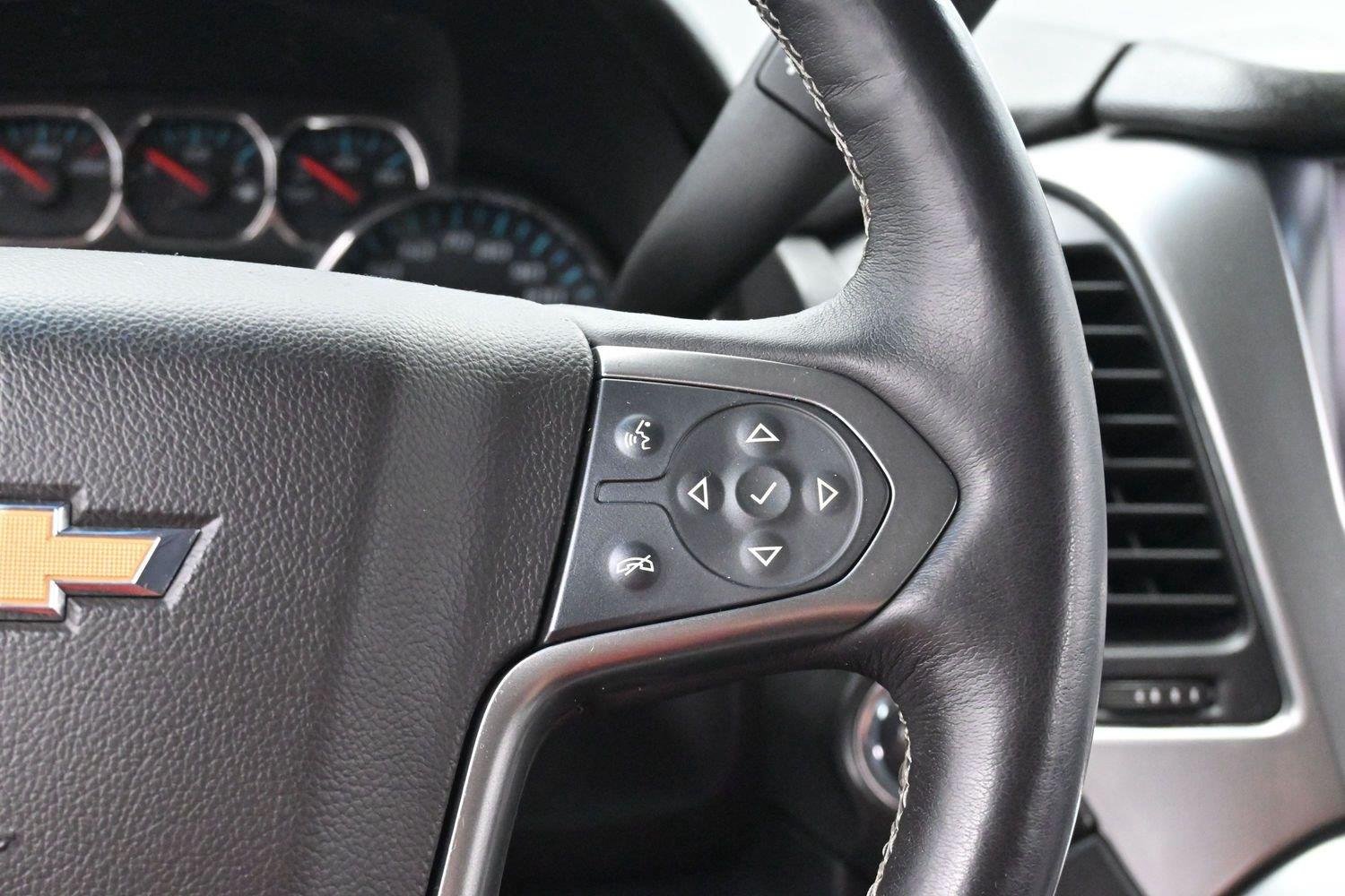 Used 2018 TUNGSTEN METALLIC Chevrolet LT image 22