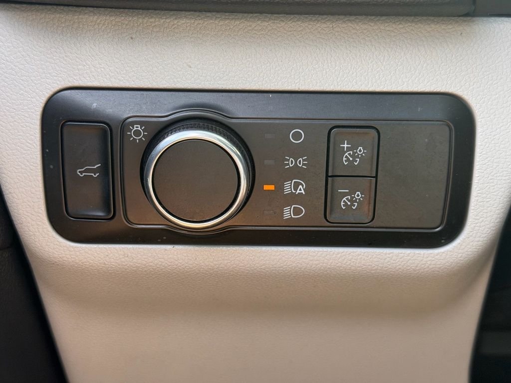 Used 2024 White Ford Active image 29