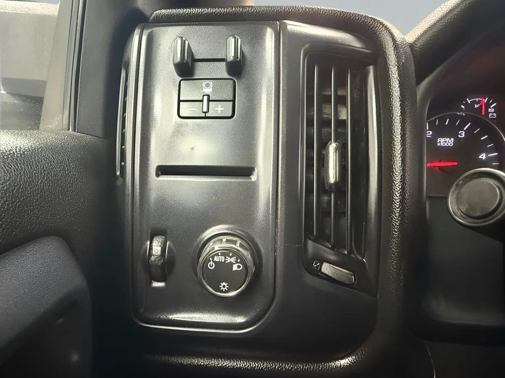 Used 2016 White Chevrolet Work Truck image 23
