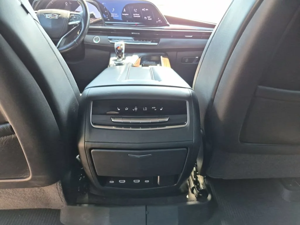 Used 2022 BLACK RAVEN Cadillac Premium Luxury Platinum image 36