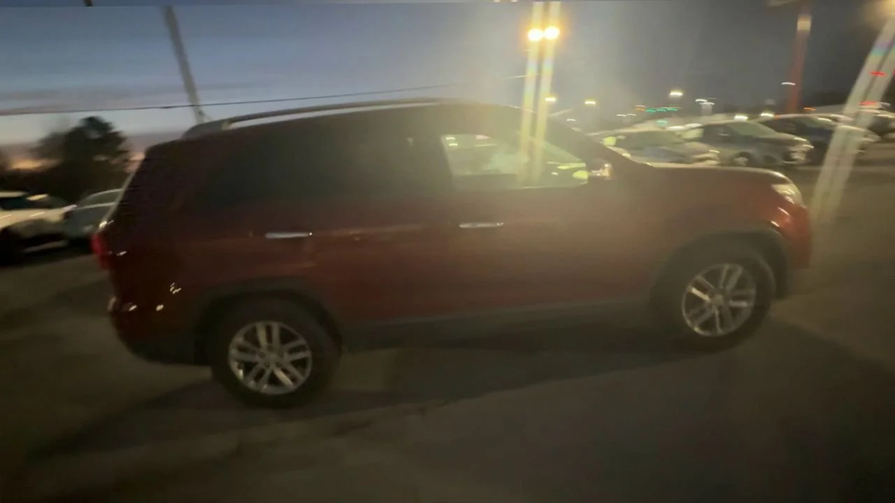Used 2014 Red Kia LX image 6