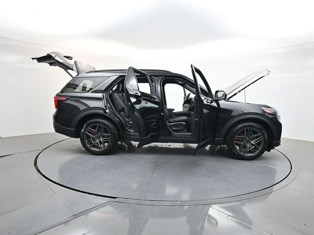 New 2026 Agate Black Metallic Ford ST image 56