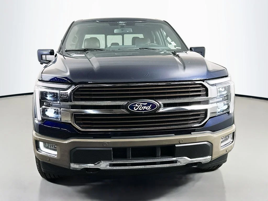 Used 2025 Blue Metallic Ford King Ranch image 3