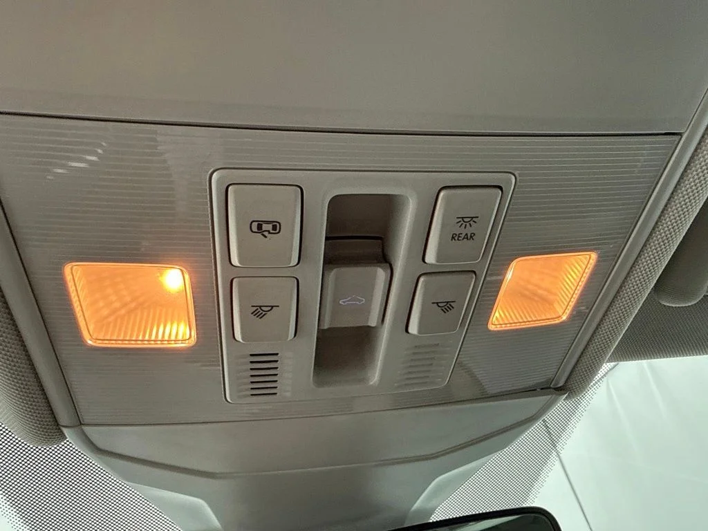 Used 2025  Volkswagen 1.5T SE image 22