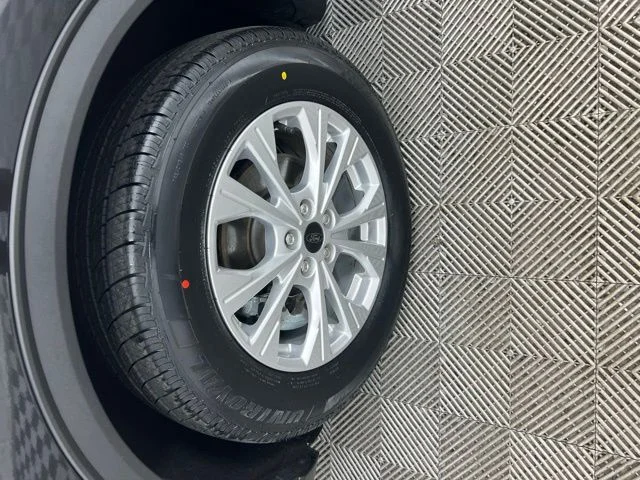 Used 2023 Black Ford Active image 7