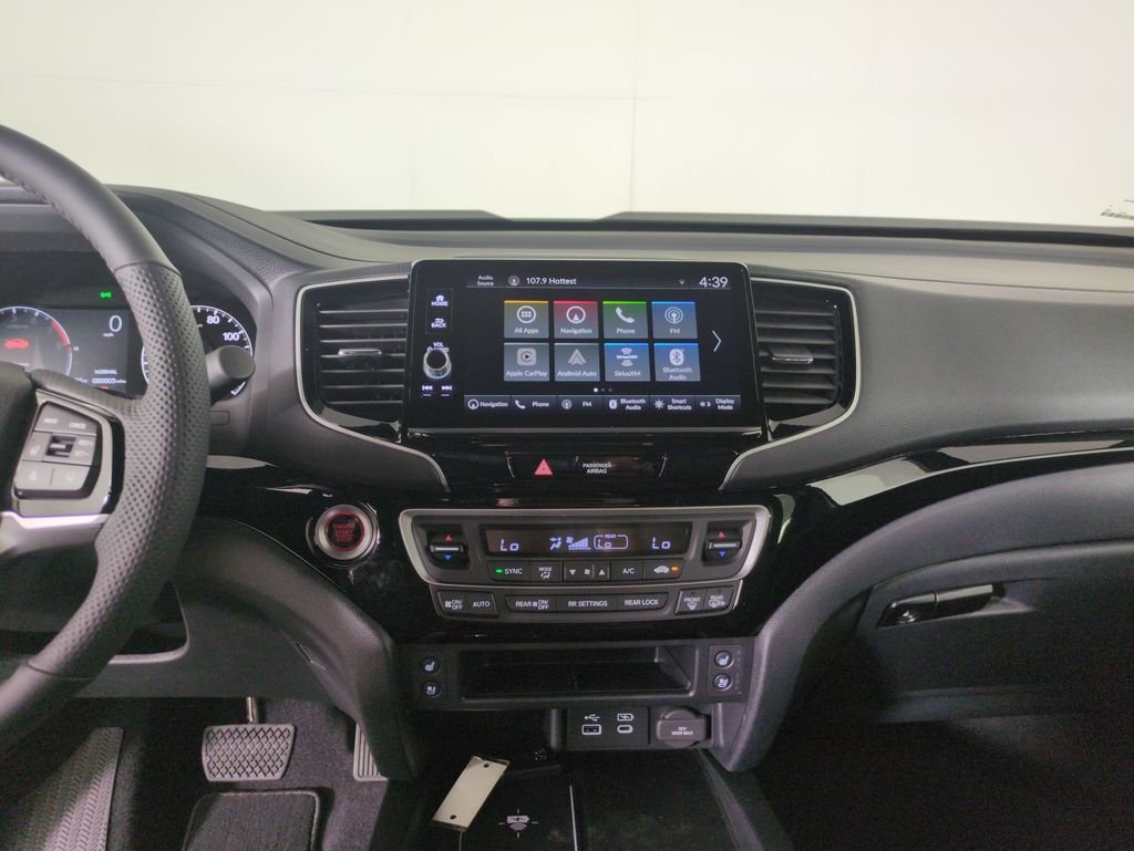 New 2026 Platinum White Pearl Honda Black Edition image 17