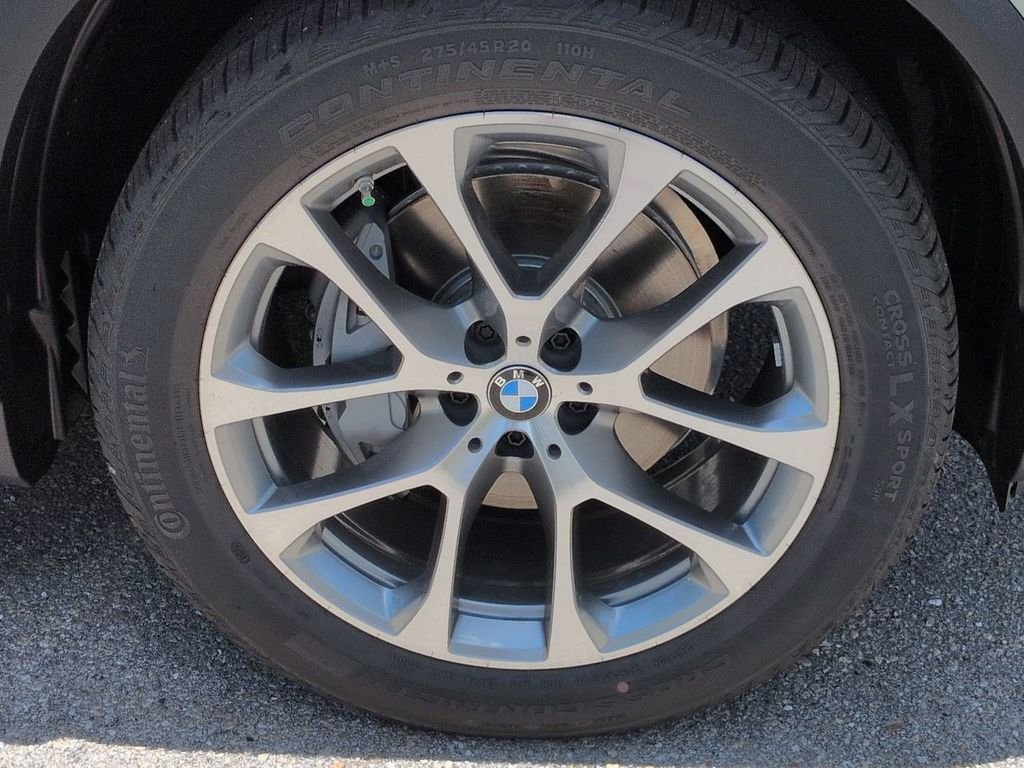 New 2026 Alpine White BMW xDrive40i image 11