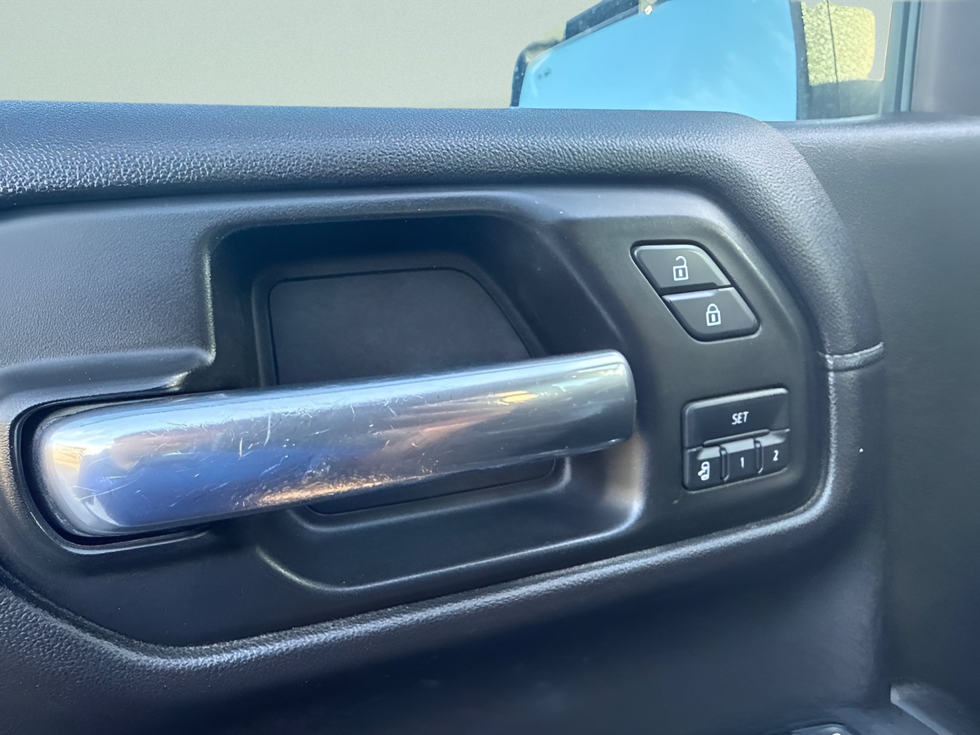 Used 2019 Onyx Black GMC Denali image 24