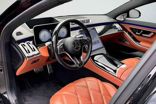 Used 2024 Brown Mercedes-Benz Maybach S 580 image 11