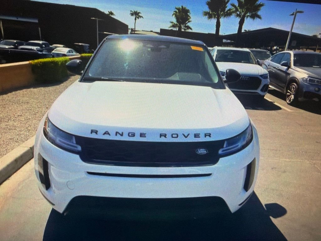 Certified Used 2023 Fuji White Land Rover SE image 2