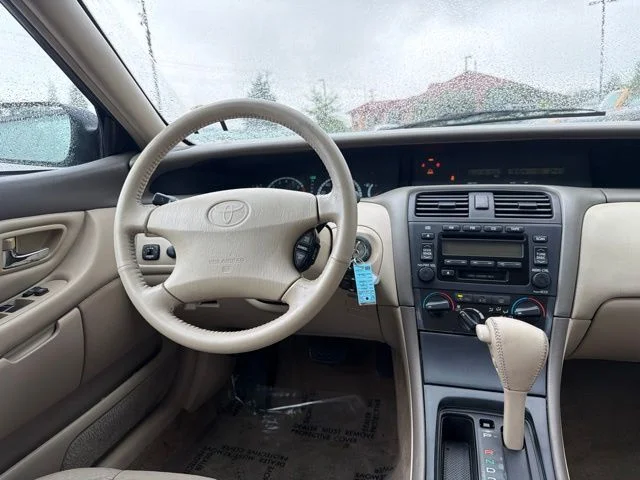 Used 2001 Black Toyota  image 8