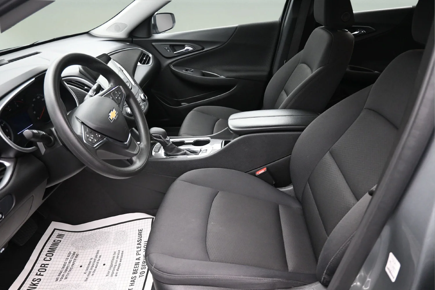 Used 2025 Sterling Gray Metallic Chevrolet 1LT image 21