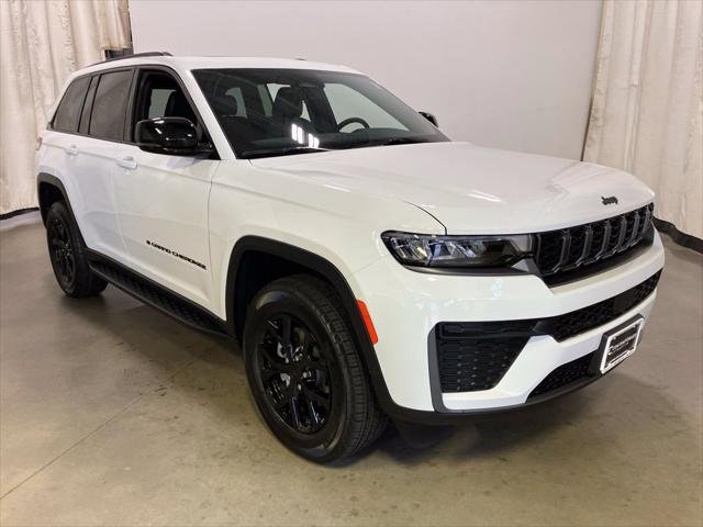 2026 Jeep Grand Cherokee Laredo