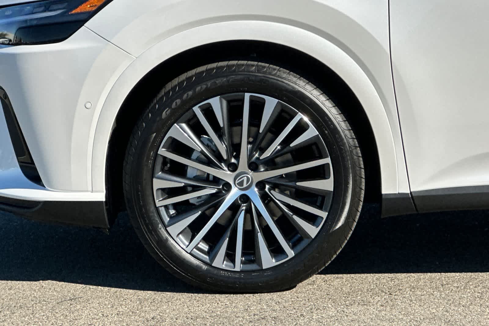 2026 Lexus RX 350 Premium - Photo 31