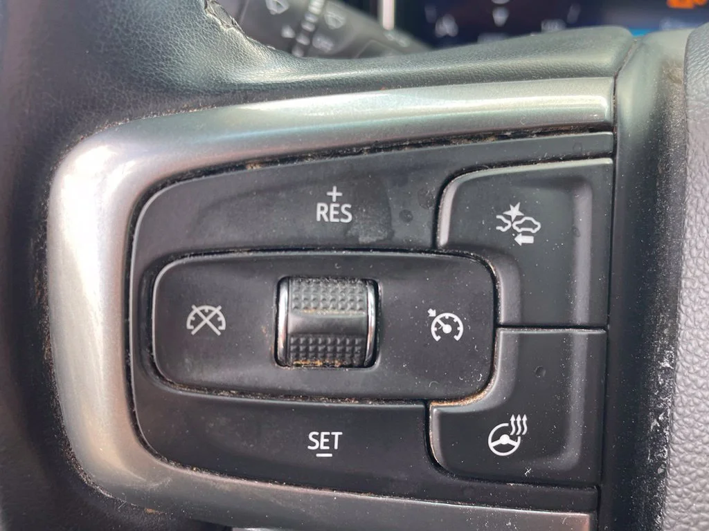 Used 2023 White Chevrolet LT image 8