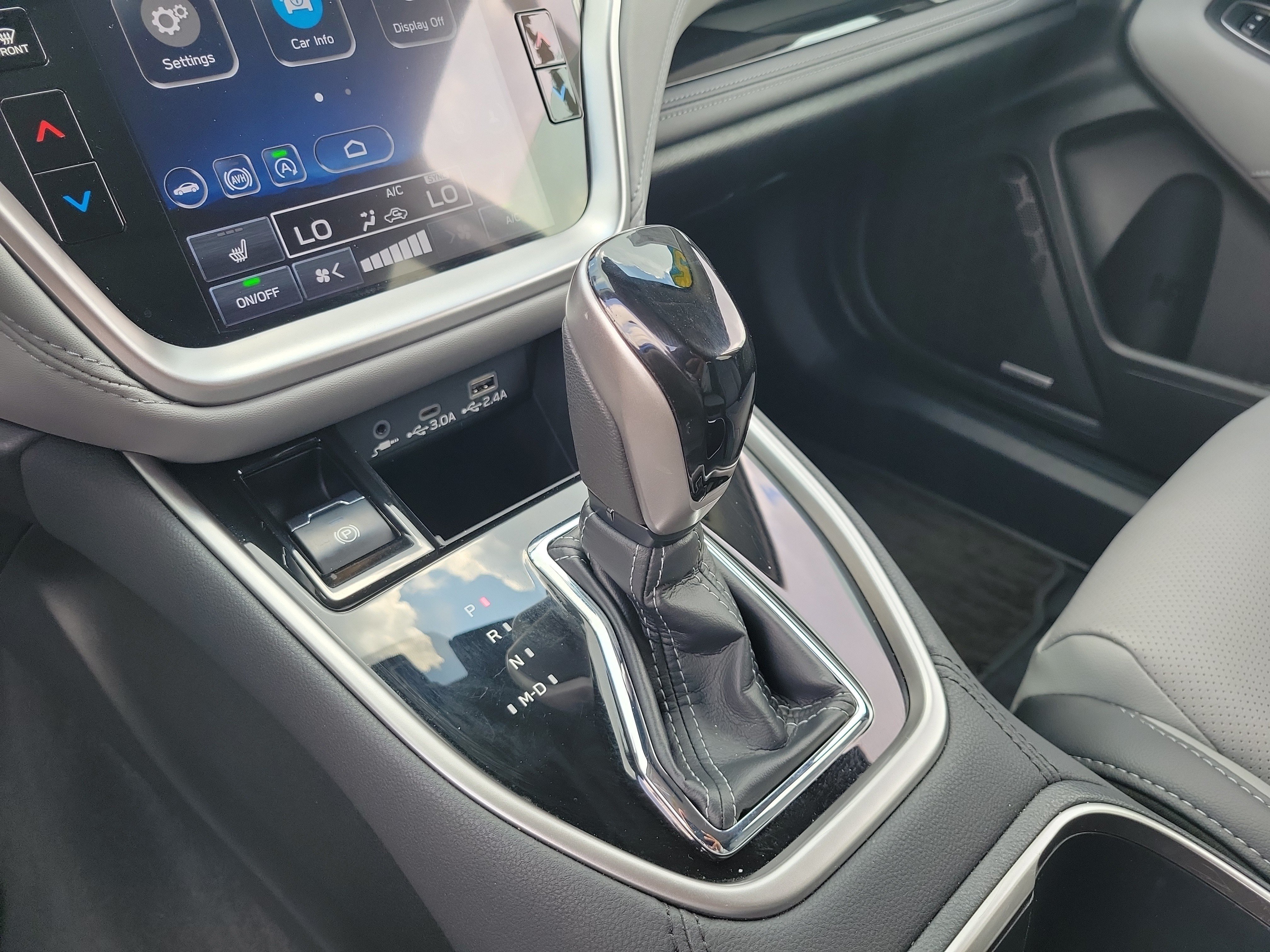 Used 2025 Magnetite Gray Metallic Subaru Limited image 26