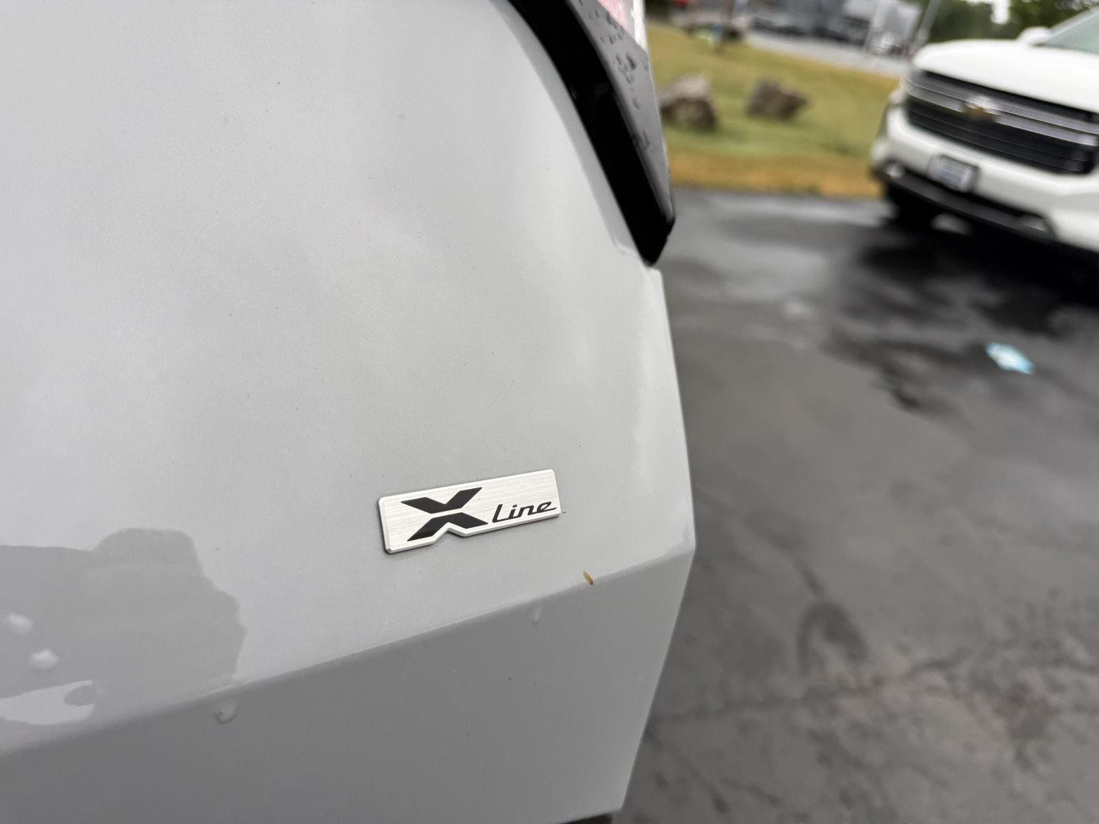 Used 2025 Wolf Gray Kia X-Line image 7