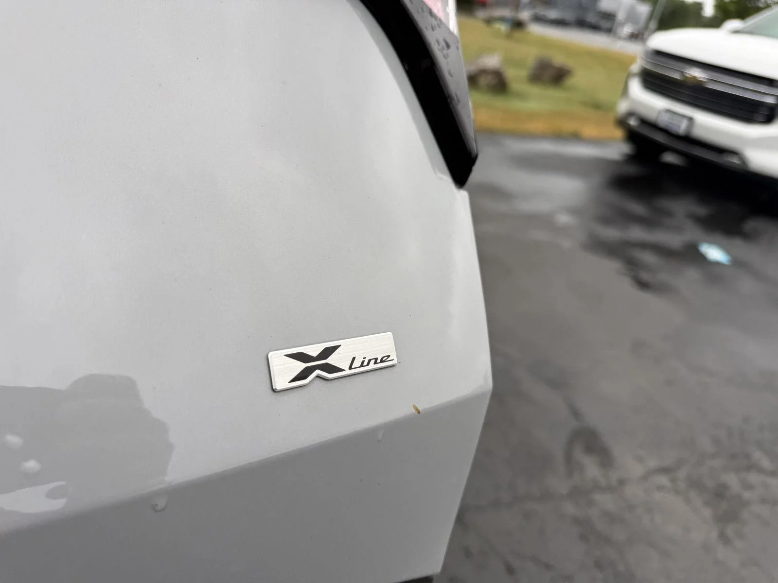 Used 2025 Wolf Gray Kia X-Line image 7